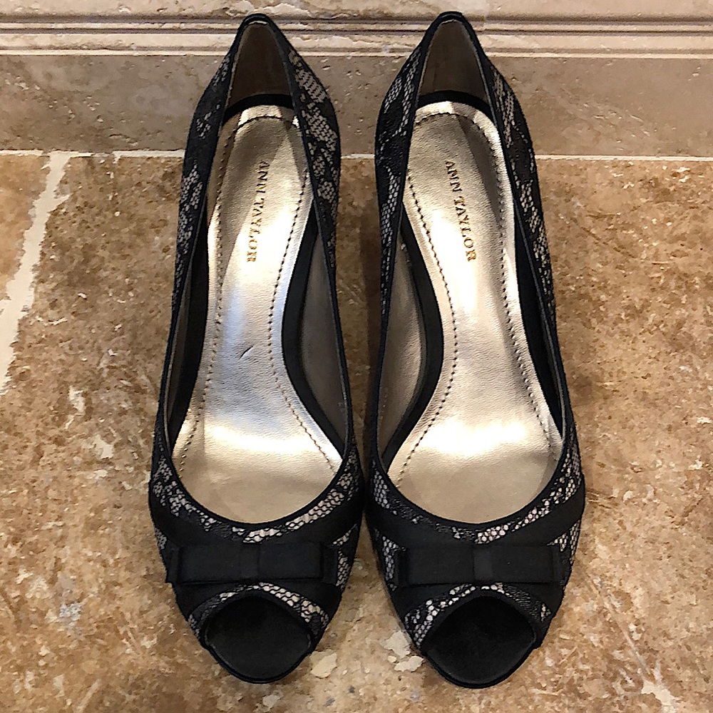 Ann Taylor Pumps